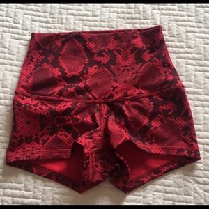 High waisted lululemon shorts XS